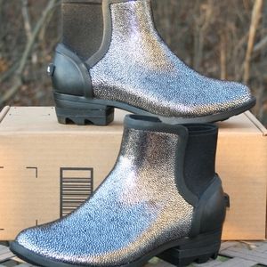 SOREL JANEY CHELSEA 7 Women's Outdoor Rainboot Black Silver Metallic Casual New